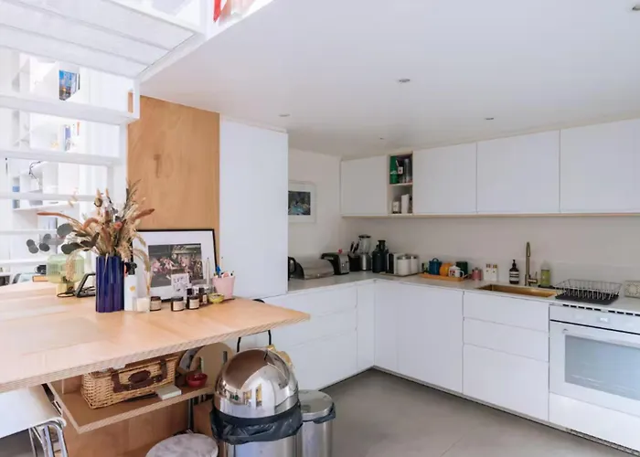 Stylish 1bd Loft Canal Saint-martin! * Paris