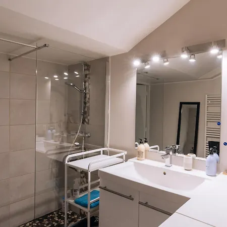 Stylish 1bd Loft Canal Saint-martin! דירה *