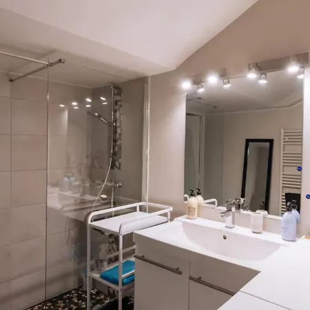 Stylish 1bd Loft Canal Saint-martin! * פריז